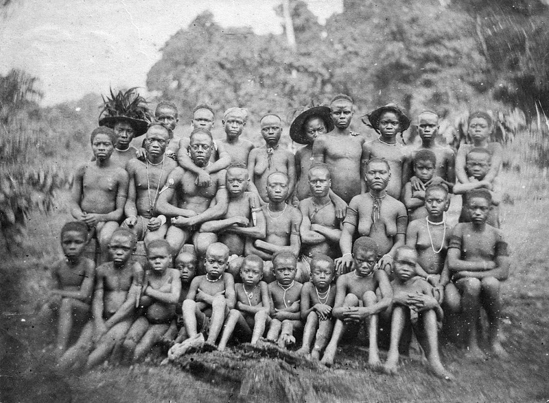 Photograph album relating to Big Batanga [Grand Batanga, Cameroon] and wider West Africa (MS 381151) - New Page