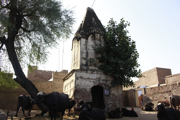 Anaranwala Bagh Temple, Bhera - 