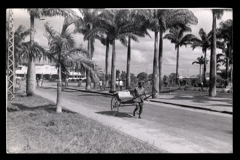 [Conducteur de pousse-pousse] - 