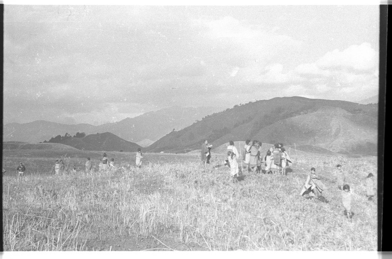 Apatanis gathered to meet Christoph von Fürer-Haimendorf - 