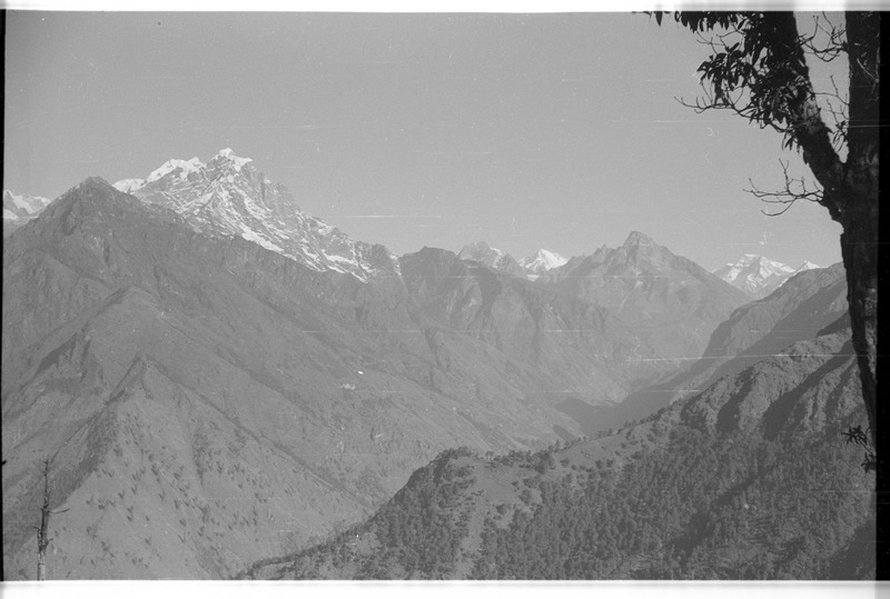 Views from Pangoma La pass - 