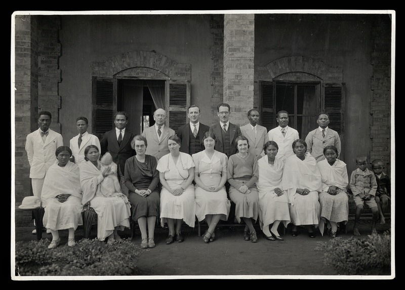 'Leaving students, 1938 July' - 